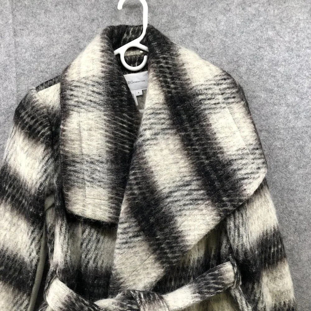 BCBGeneration Plaid Wool Blend Wrap Coat Womens Small S Black Ivory Fuzzy Long - Picture 5 of 13
